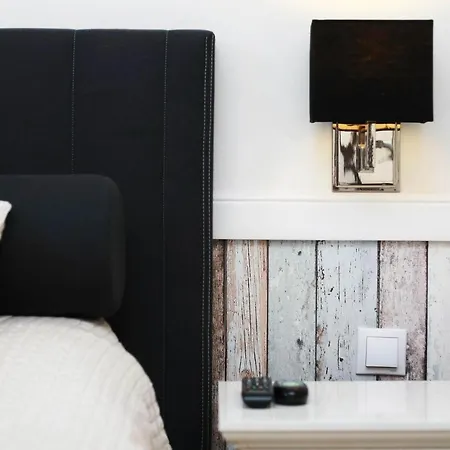 アパート Grand - Anchor